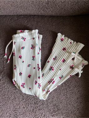 NWT Zara Ribbed Floral Flare Pants